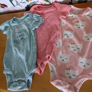 Set of 3 Carters bodysuits 9-12m cats pink just like  mommy polkadot blue gold